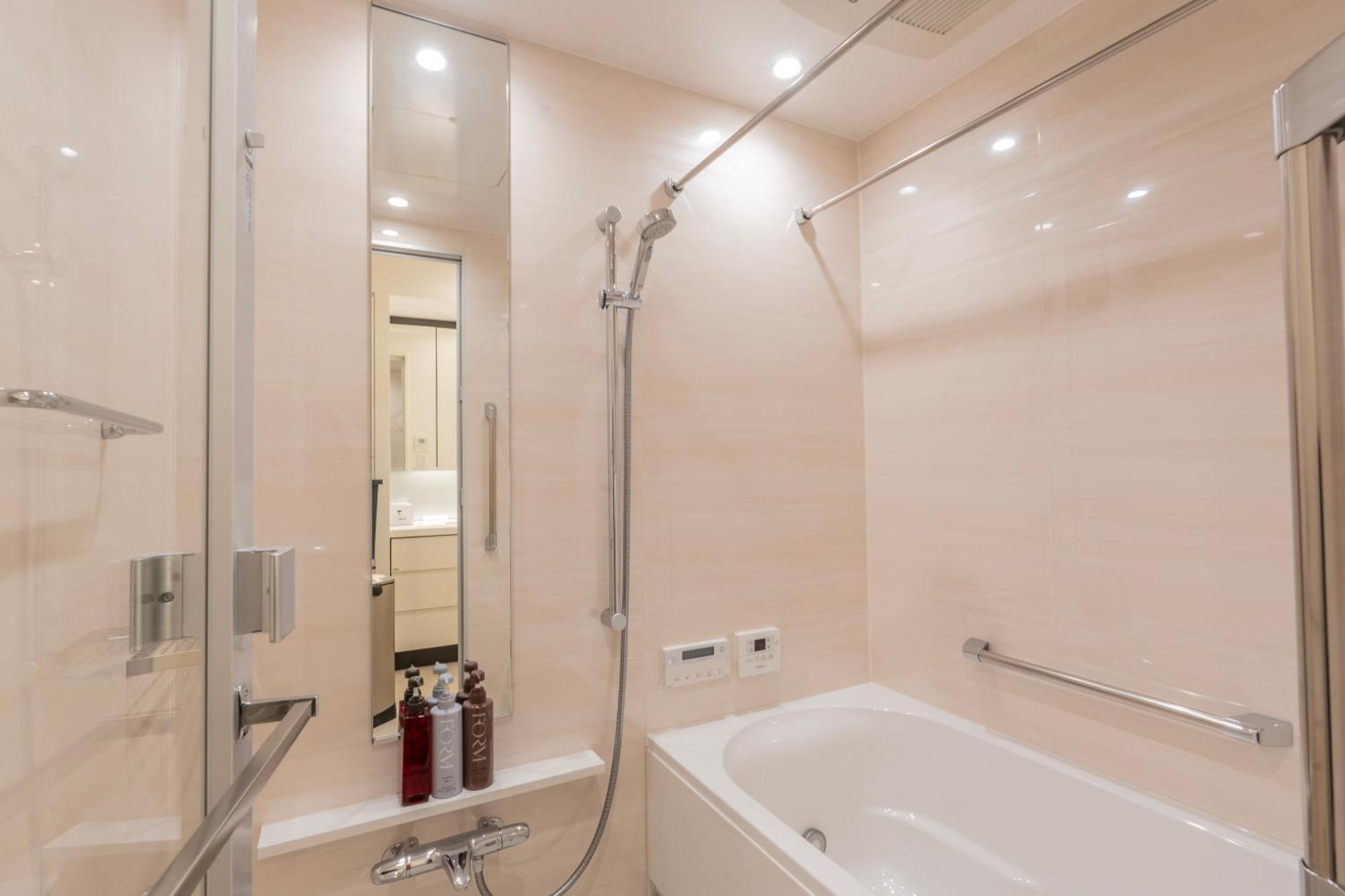 Apartment Bay Port Area, High-rise Luxury With View, 2 Minutes To Takeshiba Station